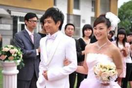 女子挽回爱情不让男朋友走:全方位攻略解析 女子挽回爱情不让男朋友走:全方位攻略解析
